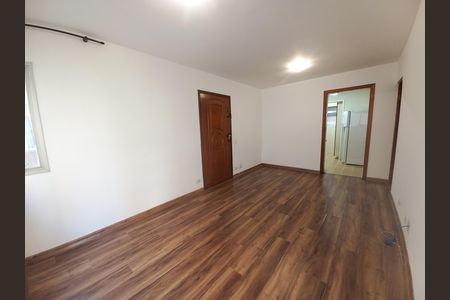 Apartamento à venda com 56m², 2 quartos e 1 vaga Apartamento à venda com 56m², 2 quartos e 1 vagaSala