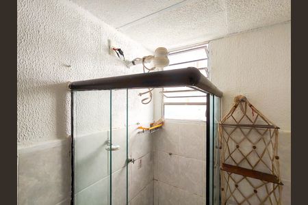 Apartamento à venda com 43m², 2 quartos e 1 vaga Apartamento à venda com 43m², 2 quartos e 1 vagaBanheiro Corredor