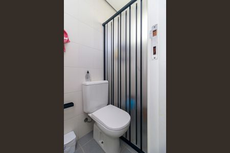 Apartamento à venda com 101m², 2 quartos e 2 vagas Apartamento à venda com 101m², 2 quartos e 2 vagasÁrea de Serviço - Banheiro