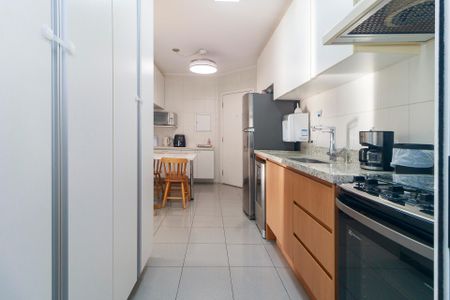 Cozinha de apartamento à venda com 2 quartos, 101m² em Brooklin Novo, São Paulo