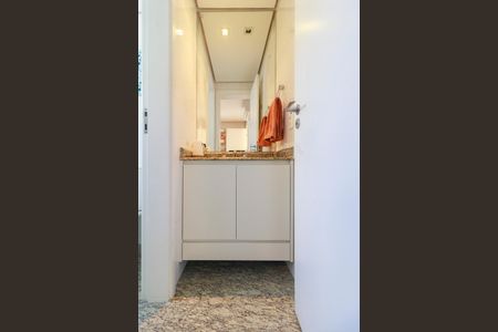 Apartamento à venda com 101m², 2 quartos e 2 vagas Apartamento à venda com 101m², 2 quartos e 2 vagasSuíte 2 - Banheiro