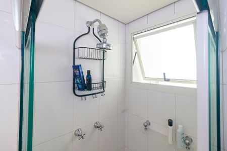 Apartamento à venda com 101m², 2 quartos e 2 vagas Apartamento à venda com 101m², 2 quartos e 2 vagasSuíte 1 - Banheiro