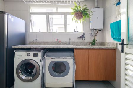 Apartamento à venda com 101m², 2 quartos e 2 vagas Apartamento à venda com 101m², 2 quartos e 2 vagasÁrea de Serviço