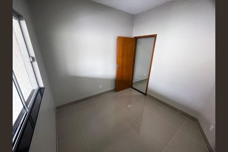 Casa à venda com 162m², 3 quartos e 2 vagas Casa à venda com 162m², 3 quartos e 2 vagasQuarto