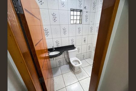 Casa à venda com 162m², 3 quartos e 2 vagas Casa à venda com 162m², 3 quartos e 2 vagasBanheiro