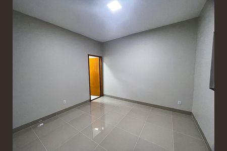 Casa à venda com 162m², 3 quartos e 2 vagas Casa à venda com 162m², 3 quartos e 2 vagasQuarto