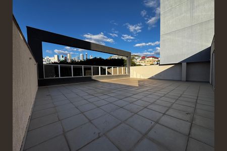 Apartamento para alugar com 32m², 1 quarto e 1 vaga