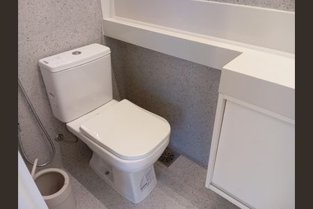 Apartamento para alugar com 121m², 3 quartos e 2 vagas Apartamento para alugar com 121m², 3 quartos e 2 vagasBanheiro quarto 2