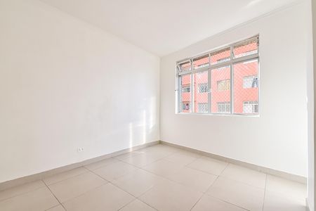 Apartamento à venda com 41m², 1 quarto e sem vaga Apartamento à venda com 41m², 1 quarto e sem vagaSala