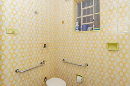 Casa à venda com 129m², 3 quartos e 3 vagas Casa à venda com 129m², 3 quartos e 3 vagasBanheiro