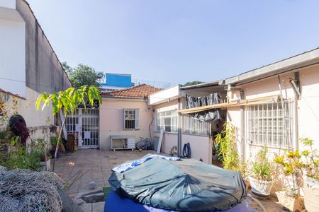 Casa à venda com 129m², 3 quartos e 3 vagas Casa à venda com 129m², 3 quartos e 3 vagasQuintal