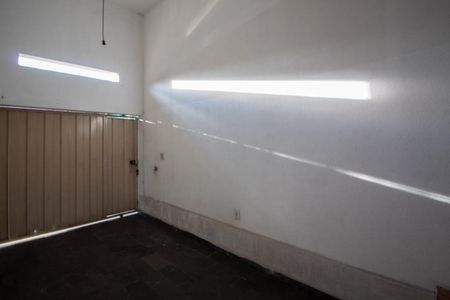 Casa para alugar com 59m², 2 quartos e 1 vaga Casa para alugar com 59m², 2 quartos e 1 vagaGaragem