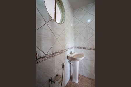 Casa para alugar com 59m², 2 quartos e 1 vaga Casa para alugar com 59m², 2 quartos e 1 vagaBanheiro da Suíte