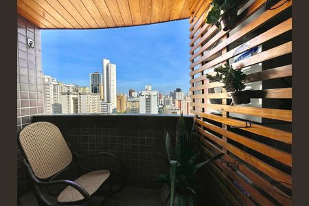Apartamento à venda com 75m², 2 quartos e 2 vagas