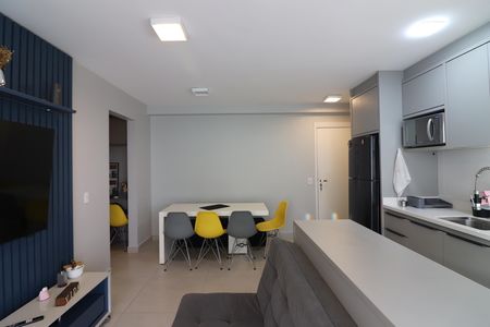 Apartamento à venda com 58m², 2 quartos e 1 vagaSala/Cozinha