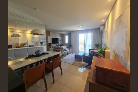 Apartamento à venda com 73m², 3 quartos e 2 vagas Apartamento à venda com 73m², 3 quartos e 2 vagasSala de jantar