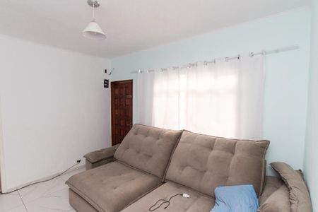 Casa à venda com 175m², 2 quartos e 2 vagas Casa à venda com 175m², 2 quartos e 2 vagasSala