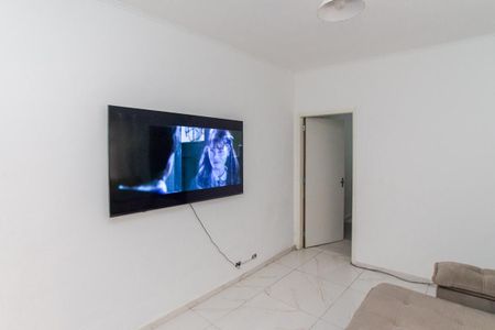 Casa à venda com 175m², 2 quartos e 2 vagas Casa à venda com 175m², 2 quartos e 2 vagasSala