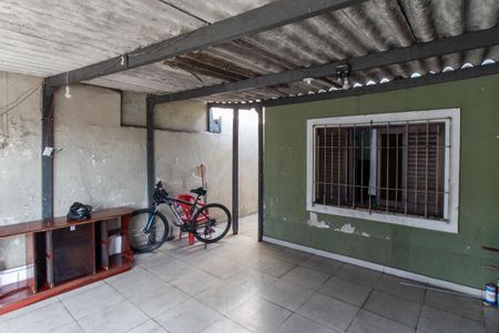 Casa à venda com 175m², 2 quartos e 2 vagas Casa à venda com 175m², 2 quartos e 2 vagasGaragem