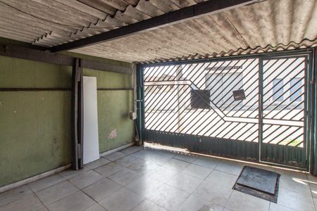 Casa à venda com 175m², 2 quartos e 2 vagas Casa à venda com 175m², 2 quartos e 2 vagasGaragem