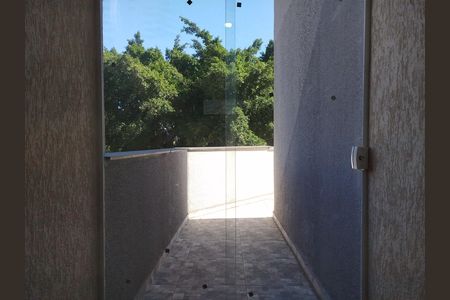 Apartamento à venda com 75m², 2 quartos e sem vagaÁrea externa