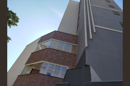 Apartamento à venda com 75m², 2 quartos e sem vagaFachada