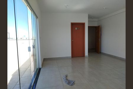 Apartamento à venda com 75m², 2 quartos e sem vagaÁrea comum - Salão de festas
