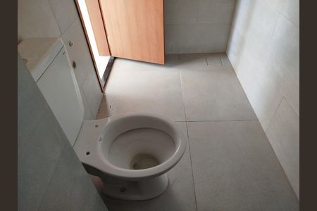 Apartamento à venda com 75m², 2 quartos e sem vagaBanheiro 2