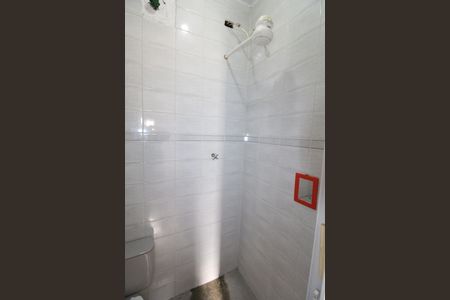 Banheiro de kitnet/studio para alugar com 2 quartos, 35m² em Vila Adyana, São José dos Campos