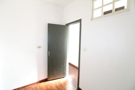 Quarto 1 de kitnet/studio para alugar com 2 quartos, 35m² em Vila Adyana, São José dos Campos