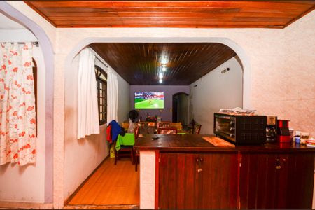 Casa à venda com 216m², 4 quartos e 2 vagas Casa à venda com 216m², 4 quartos e 2 vagasCozinha - Casa 2