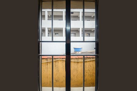 Casa à venda com 216m², 4 quartos e 2 vagas Casa à venda com 216m², 4 quartos e 2 vagasQuarto 2 - Casa 2 - Janela