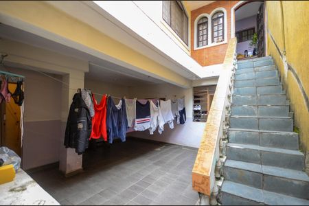 Casa à venda com 216m², 4 quartos e 2 vagas Casa à venda com 216m², 4 quartos e 2 vagasÁrea de Serviço