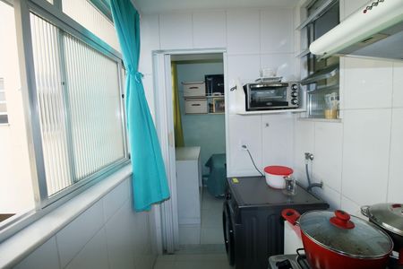 Apartamento à venda com 64m², 3 quartos e 1 vagaCozinha e Área de Serviço