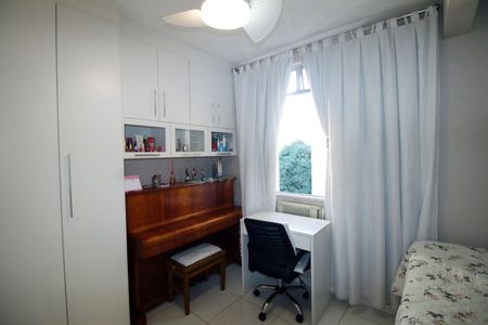 Apartamento à venda com 64m², 3 quartos e 1 vagaQuarto 2