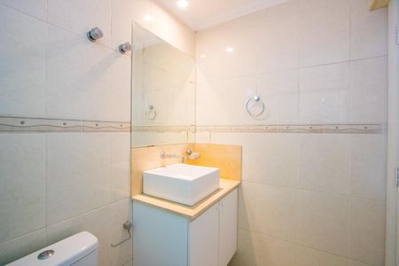 Apartamento à venda com 220m², 4 quartos e 2 vagas Apartamento à venda com 220m², 4 quartos e 2 vagasBanheiro do quarto 3