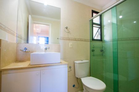 Apartamento à venda com 220m², 4 quartos e 2 vagas Apartamento à venda com 220m², 4 quartos e 2 vagasBanheiro do quarto 4