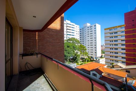 Apartamento à venda com 220m², 4 quartos e 2 vagas Apartamento à venda com 220m², 4 quartos e 2 vagasVaranda da sala