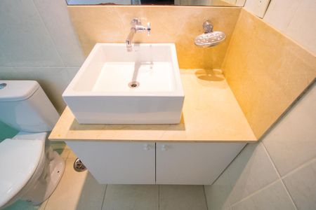 Apartamento à venda com 220m², 4 quartos e 2 vagas Apartamento à venda com 220m², 4 quartos e 2 vagasBanheiro do quarto 3