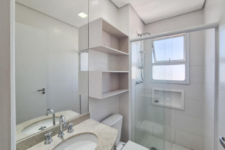 Apartamento para alugar com 73m², 2 quartos e 1 vaga Apartamento para alugar com 73m², 2 quartos e 1 vagaBanheiro da Suíte
