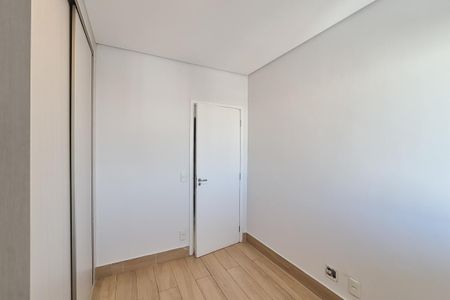 Apartamento para alugar com 73m², 2 quartos e 1 vaga Apartamento para alugar com 73m², 2 quartos e 1 vagaQuarto