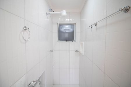 BANHEIRO de casa para alugar com 1 quarto, 40m² em Parque Peruche, São Paulo