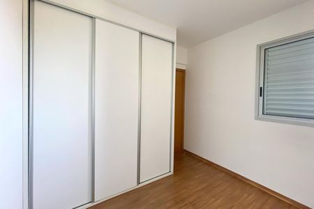 Apartamento para alugar com 79m², 3 quartos e 2 vagasQuarto 2