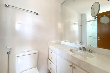 Apartamento para alugar com 79m², 3 quartos e 2 vagasBanheiro da Suíte 1