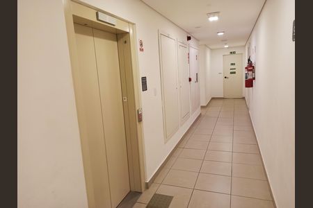 Apartamento para alugar com 32m², 2 quartos e sem vagaHall Elevador