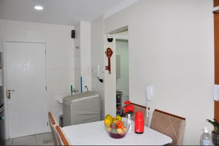 Apartamento para alugar com 32m², 2 quartos e sem vagaDetalhe - Sala e Sala de Jantar