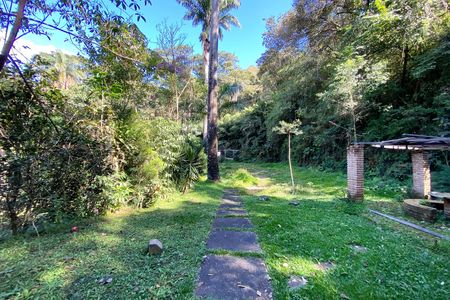 Quintal de casa de condomínio para alugar com 3 quartos, 375m² em Arvoredo, Nova Lima
