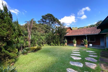 Jardim de casa de condomínio à venda com 3 quartos, 375m² em Arvoredo, Nova Lima