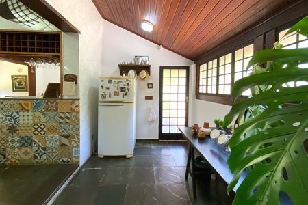 Casa de condomínio para alugar com 375m², 3 quartos e 2 vagas Casa de condomínio para alugar com 375m², 3 quartos e 2 vagasSala de Jantar