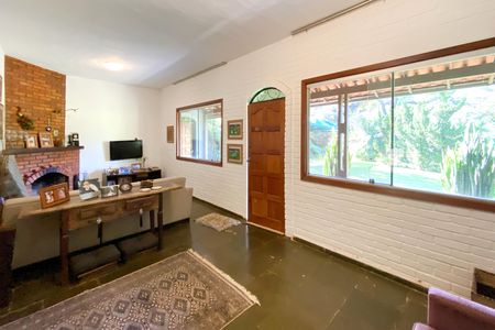 Casa de condomínio para alugar com 375m², 3 quartos e 2 vagas Casa de condomínio para alugar com 375m², 3 quartos e 2 vagasSala